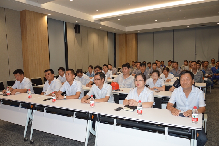 圖片4:培訓講座活動現(xiàn)場-1_副本.jpg 圖片4:培訓講座活動現(xiàn)場-1_副本.jpg